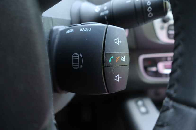 Renault Grand Scenic, 2012