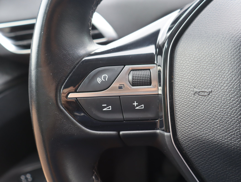Peugeot 3008, 2017