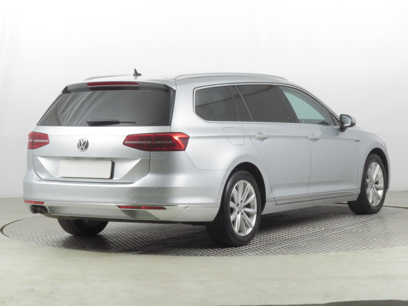 Volkswagen Passat, 2017