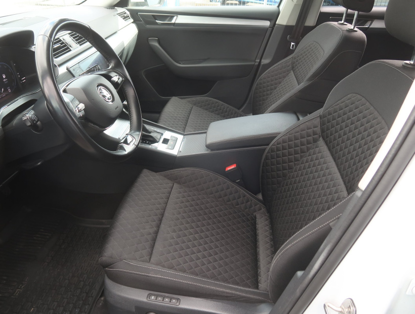 Škoda Superb, 2022