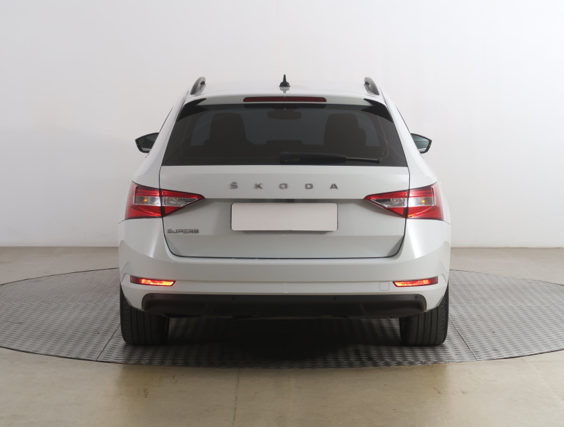 Škoda Superb, 2022