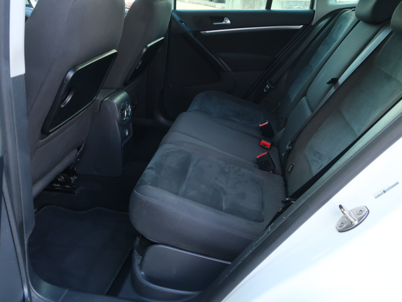 Volkswagen Tiguan, 2014