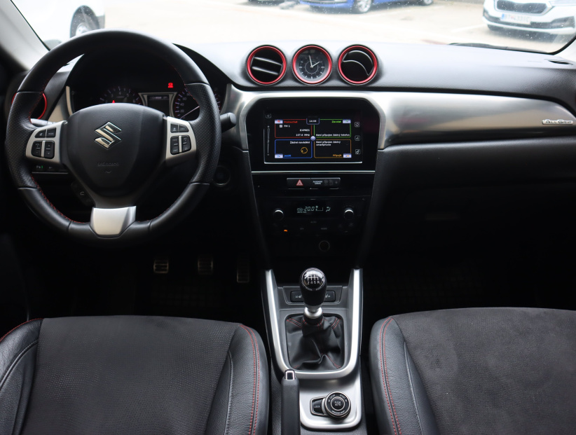 Suzuki Vitara, 2017