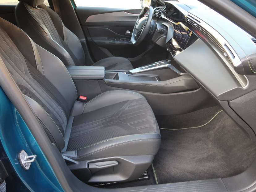 Peugeot 408, 2024