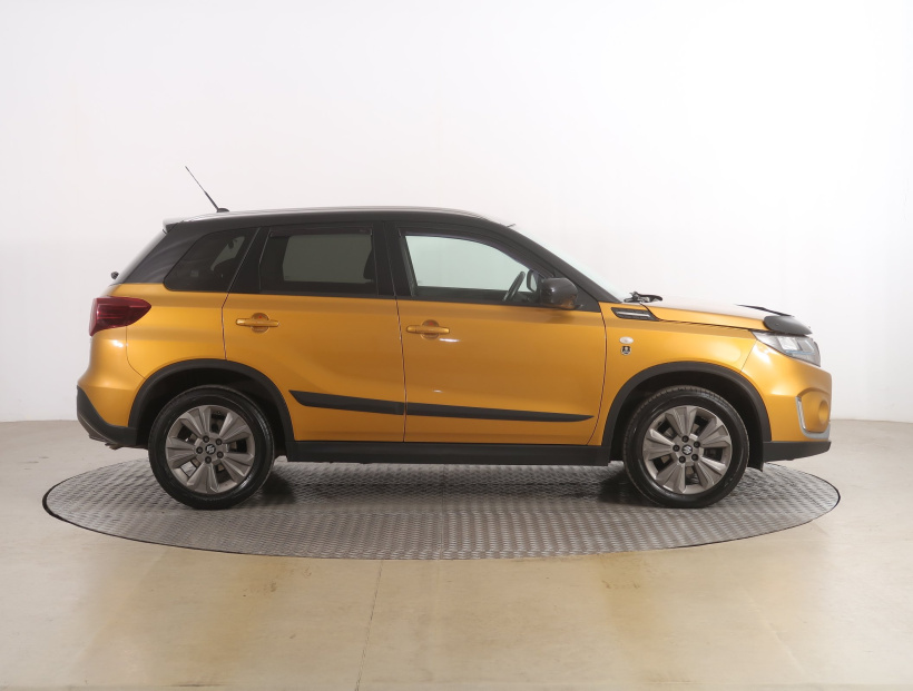Suzuki Vitara, 2020