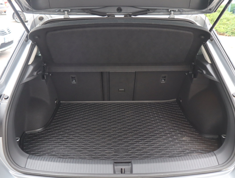 Volkswagen T-Roc, 2024