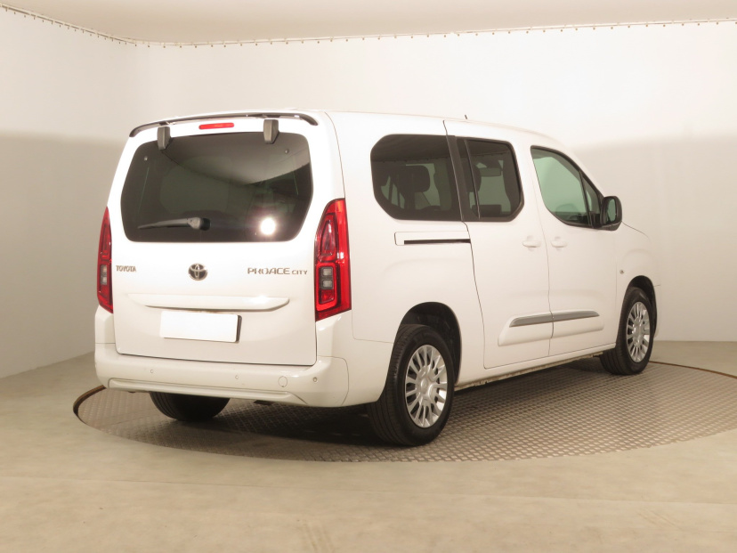 Toyota ProAce City Verso, 2024