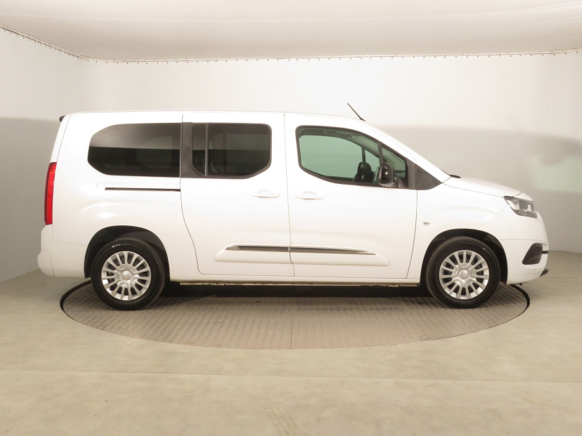 Toyota ProAce City Verso, 2024