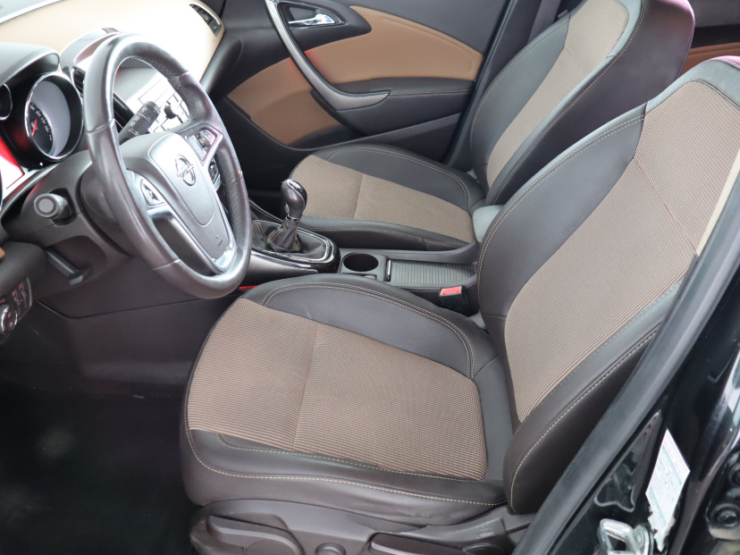 Opel Astra, 2014
