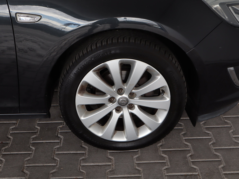 Opel Astra, 2014