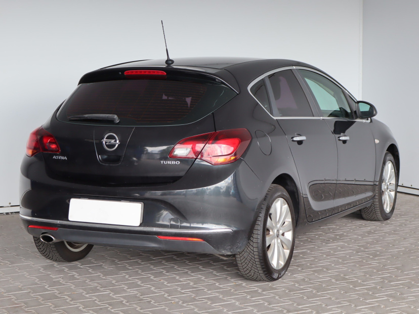 Opel Astra, 2014