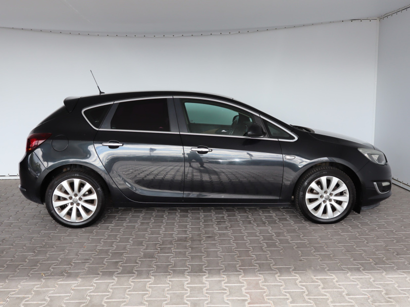 Opel Astra, 2014
