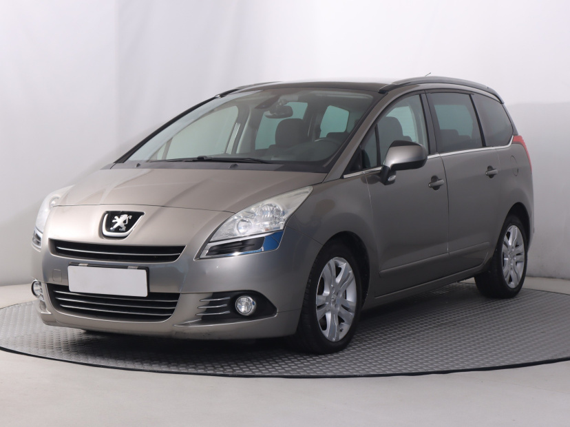 Peugeot 5008, 2011