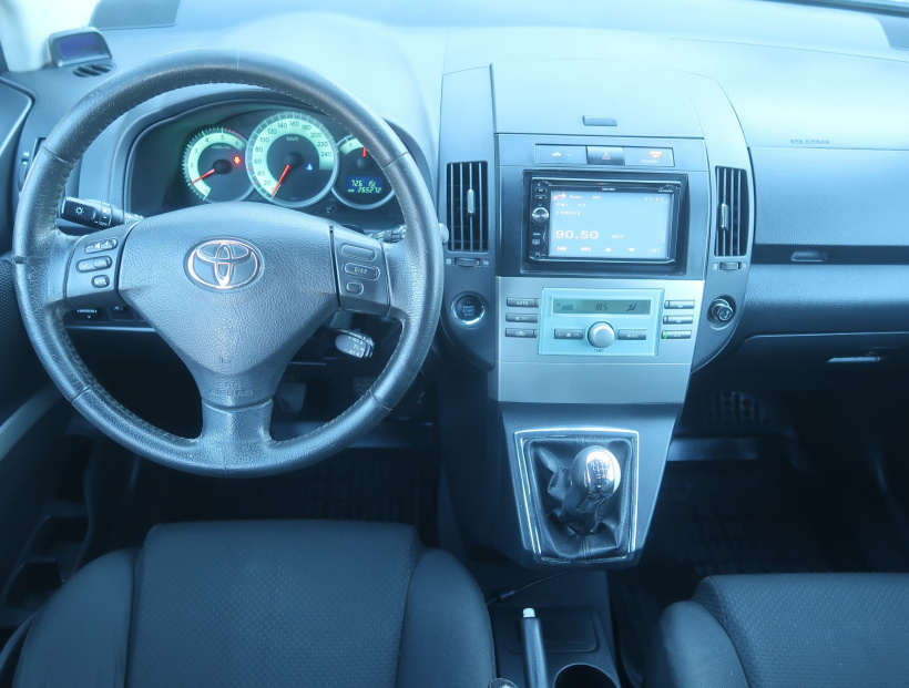 Toyota Corolla Verso, 2006