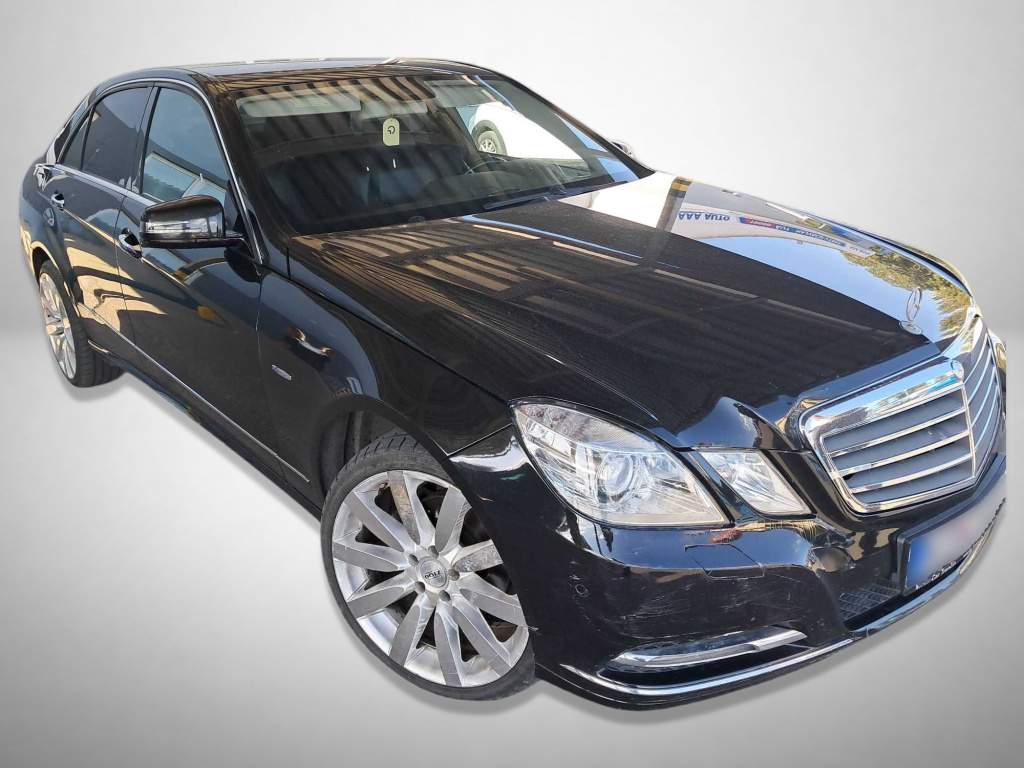 Foto inzerátu: Mercedes-Benz E200