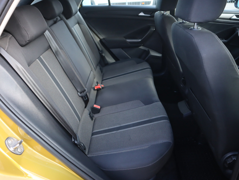 Volkswagen T-Roc, 2020