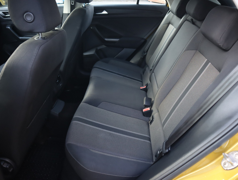 Volkswagen T-Roc, 2020