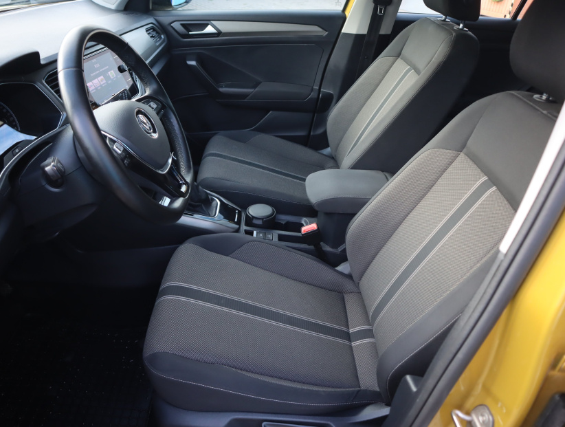 Volkswagen T-Roc, 2020