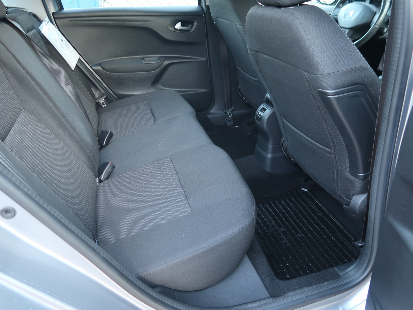 Peugeot 301, 2018