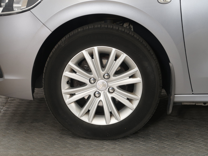 Peugeot 301, 2018