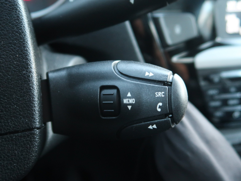 Peugeot 301, 2018