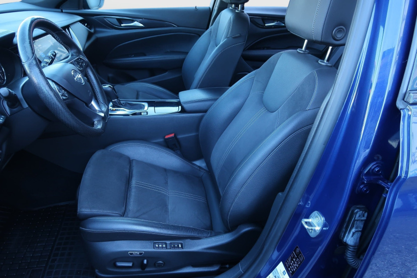 Opel Insignia, 2021