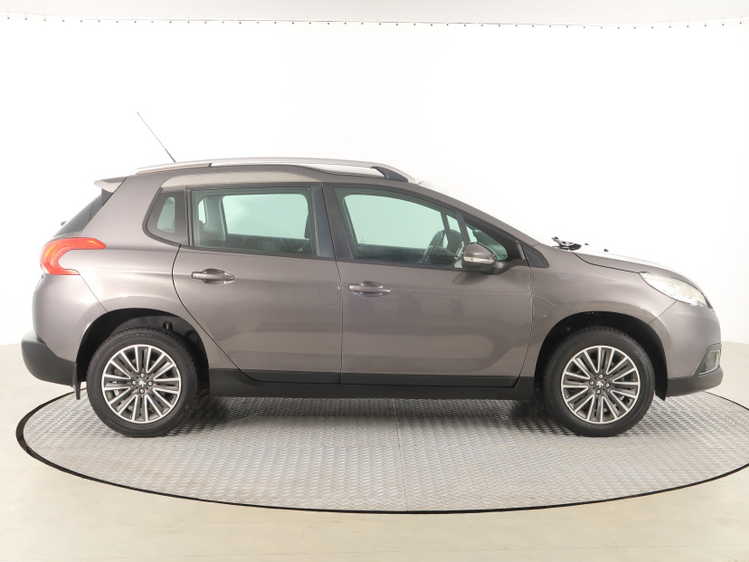 Peugeot 2008, 2014