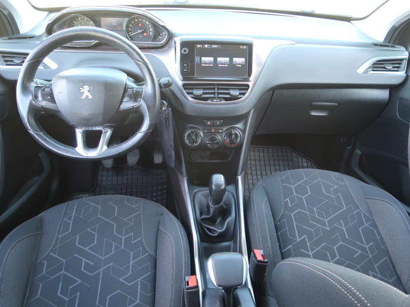 Peugeot 2008, 2014