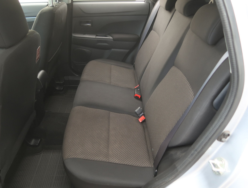Mitsubishi ASX, 2016