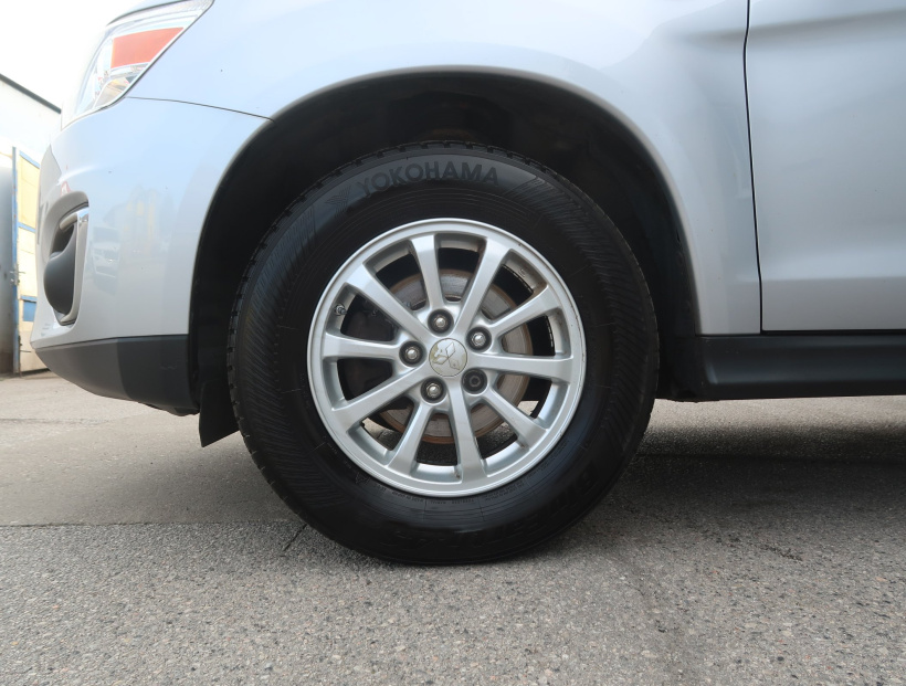 Mitsubishi ASX, 2016
