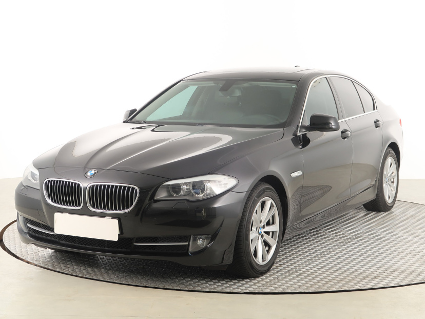 BMW 5, 2013