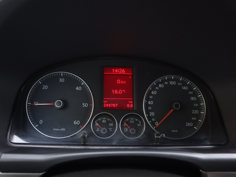 Volkswagen Touran, 2008