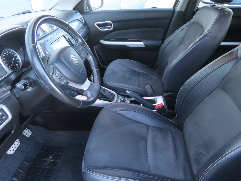 Suzuki Vitara, 2016