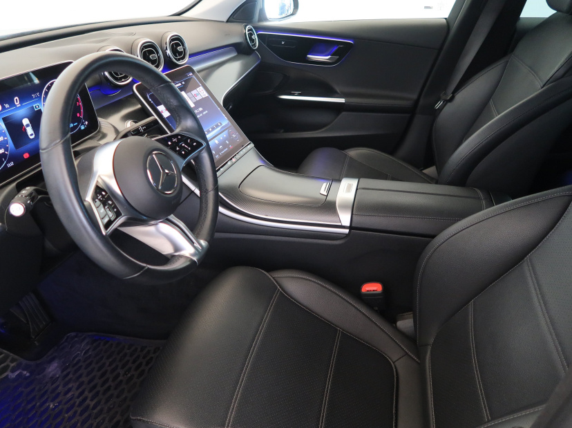 Mercedes-Benz C, 2022