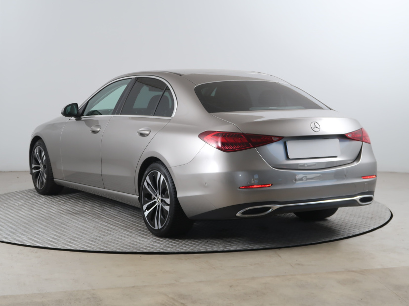 Mercedes-Benz C, 2022