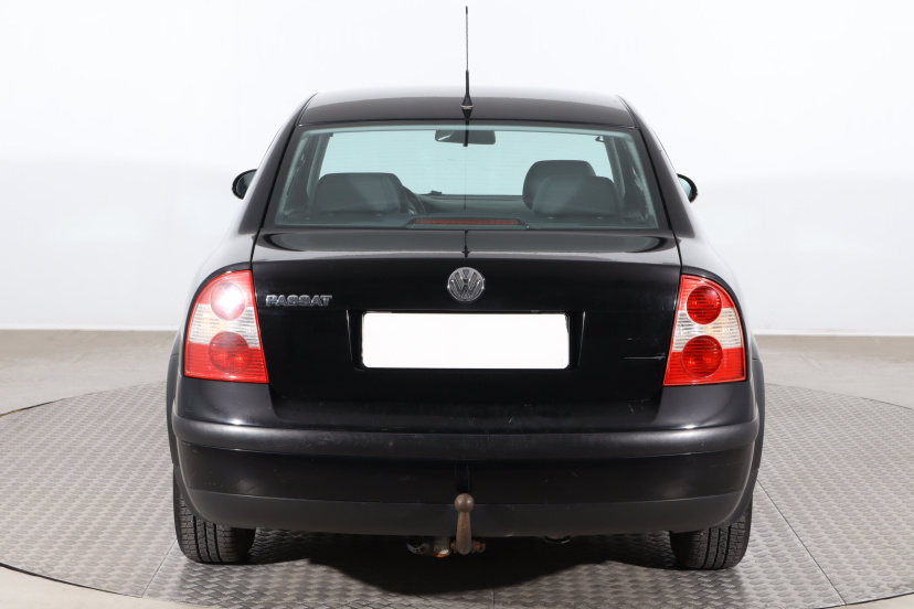 Volkswagen Passat, 2004