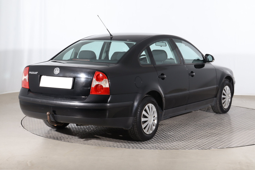 Volkswagen Passat, 2004