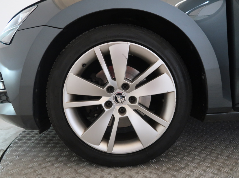 Škoda Superb, 2019