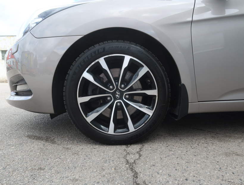Hyundai i40, 2017