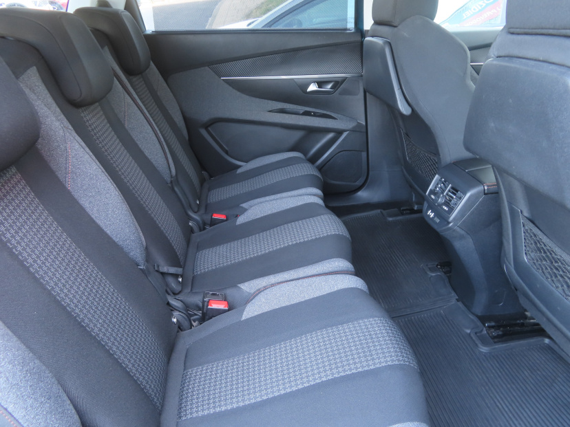 Peugeot 5008, 2017