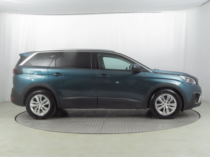 Peugeot 5008, 2017