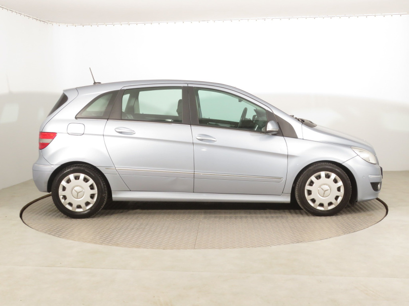 Mercedes-Benz B, 2011