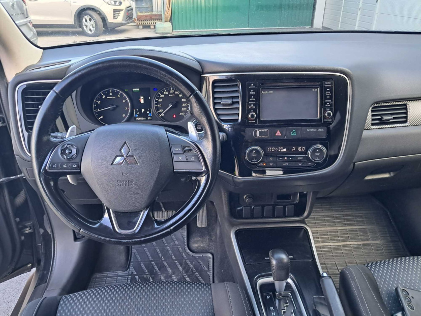 Mitsubishi Outlander, 2017