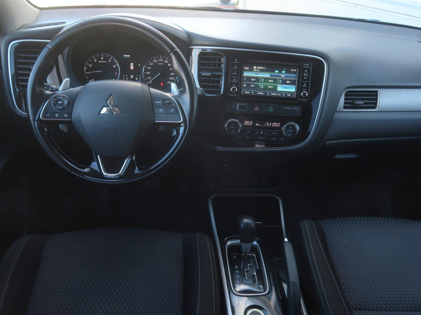 Mitsubishi Outlander, 2017
