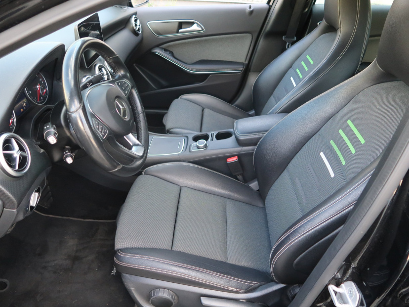 Mercedes-Benz A, 2016