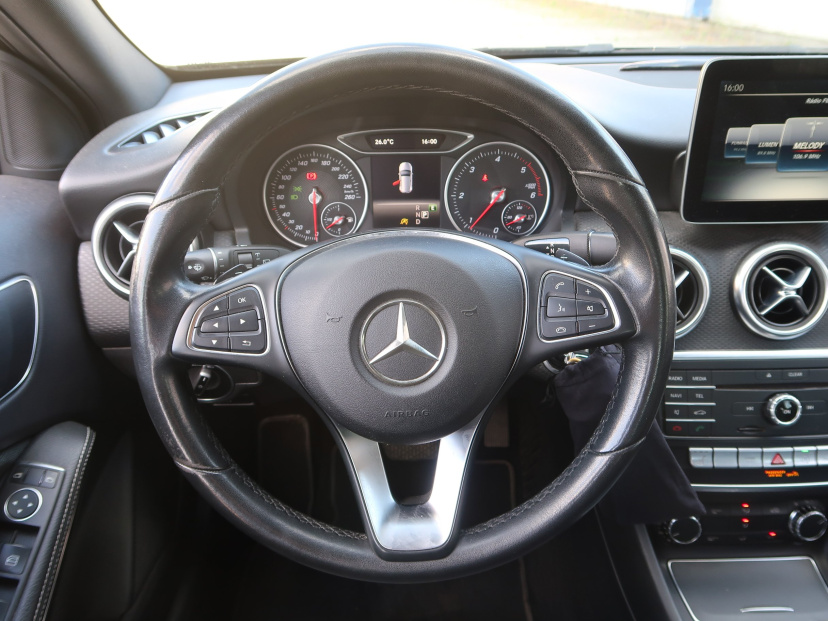 Mercedes-Benz A, 2016