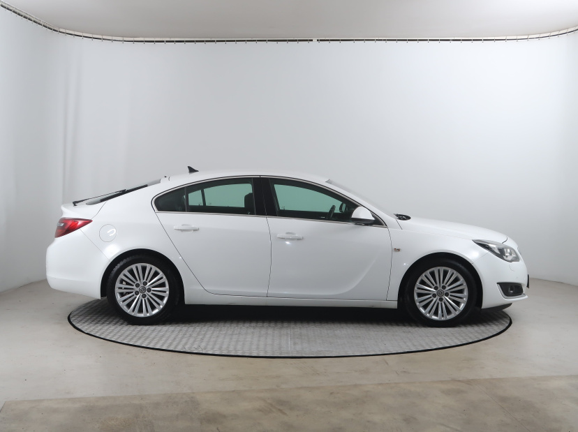 Opel Insignia, 2015