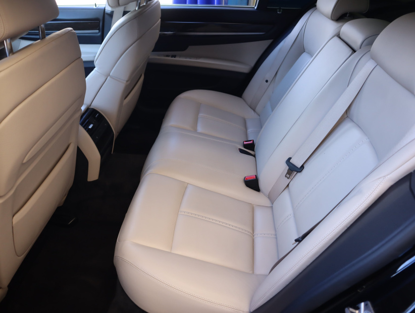 BMW 7, 2009