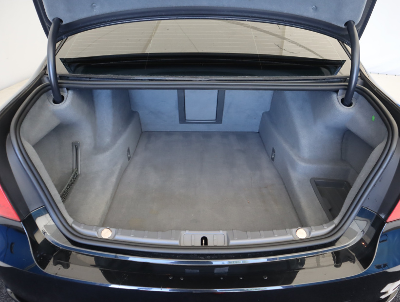 BMW 7, 2009