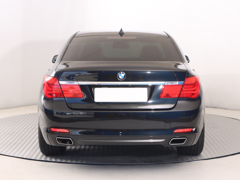 BMW 7, 2009
